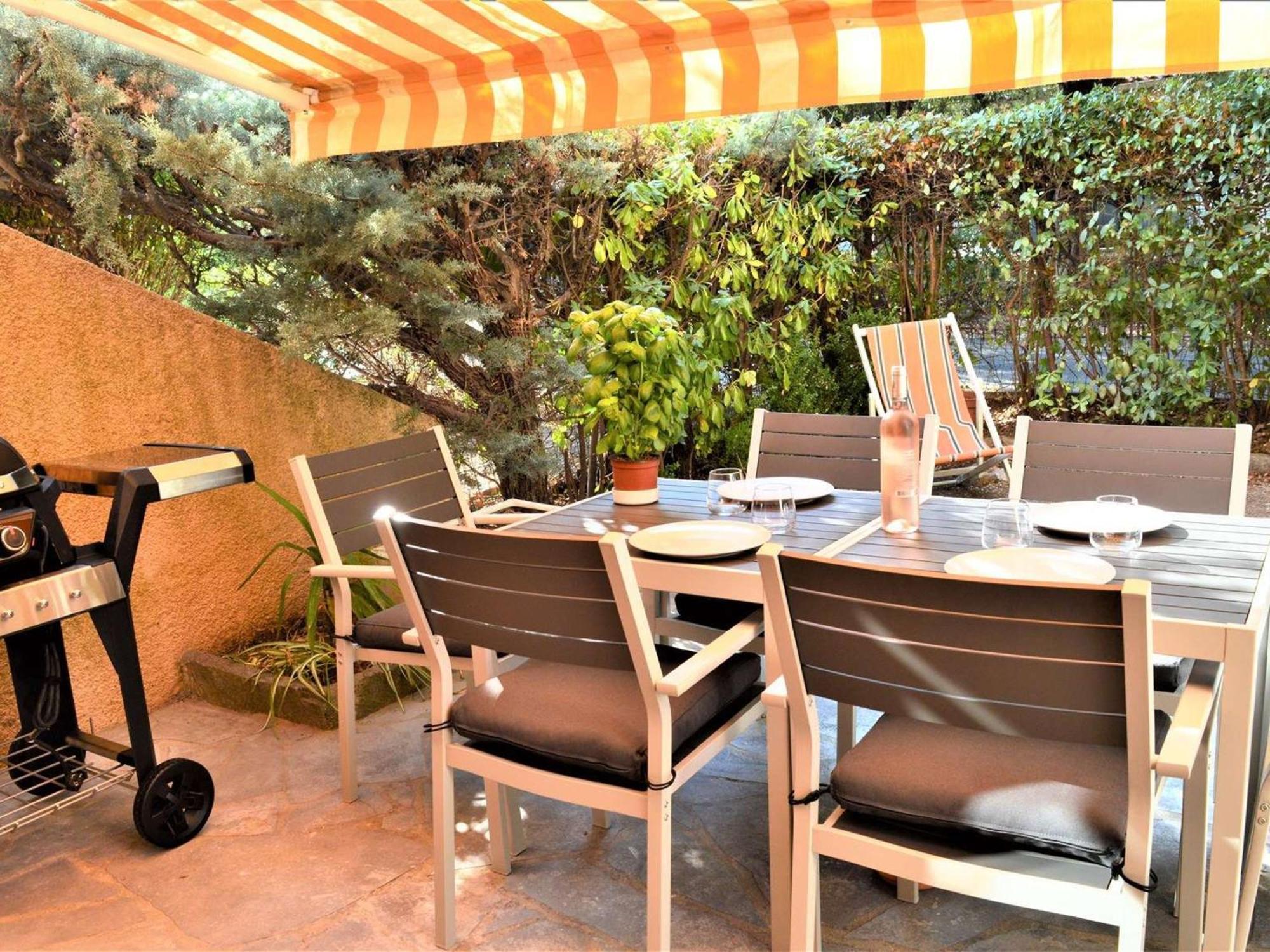 2p Climatise Avec Jardin Et Parking Pres De La - Fr-1-226b-223 Apartment *